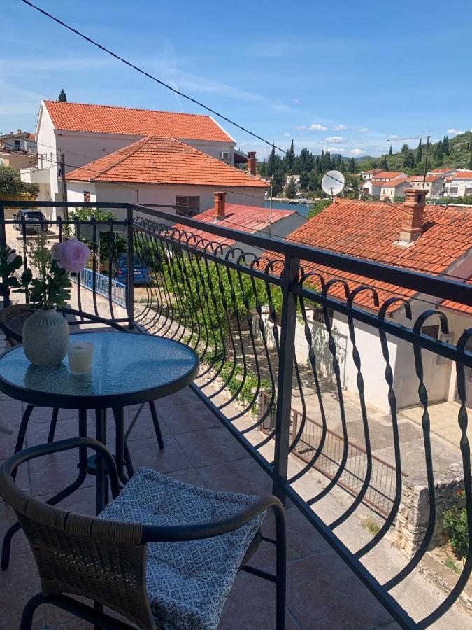 Apartman Mare Блаце Екстериор снимка
